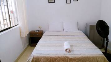 2 habitaciones, escritorio y wifi