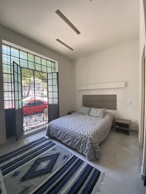 6 Schlafzimmer, Zimmersafe, Bügeleisen/Bügelbrett, WLAN
