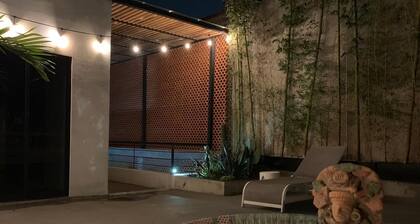 Roma Spot: Best location & sanitized property with private Rooftop!