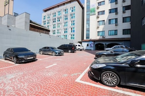 Free self parking