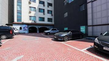 Free self parking
