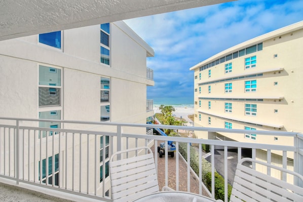 Property grounds - House Of The Sun #410GV (Sarasota)