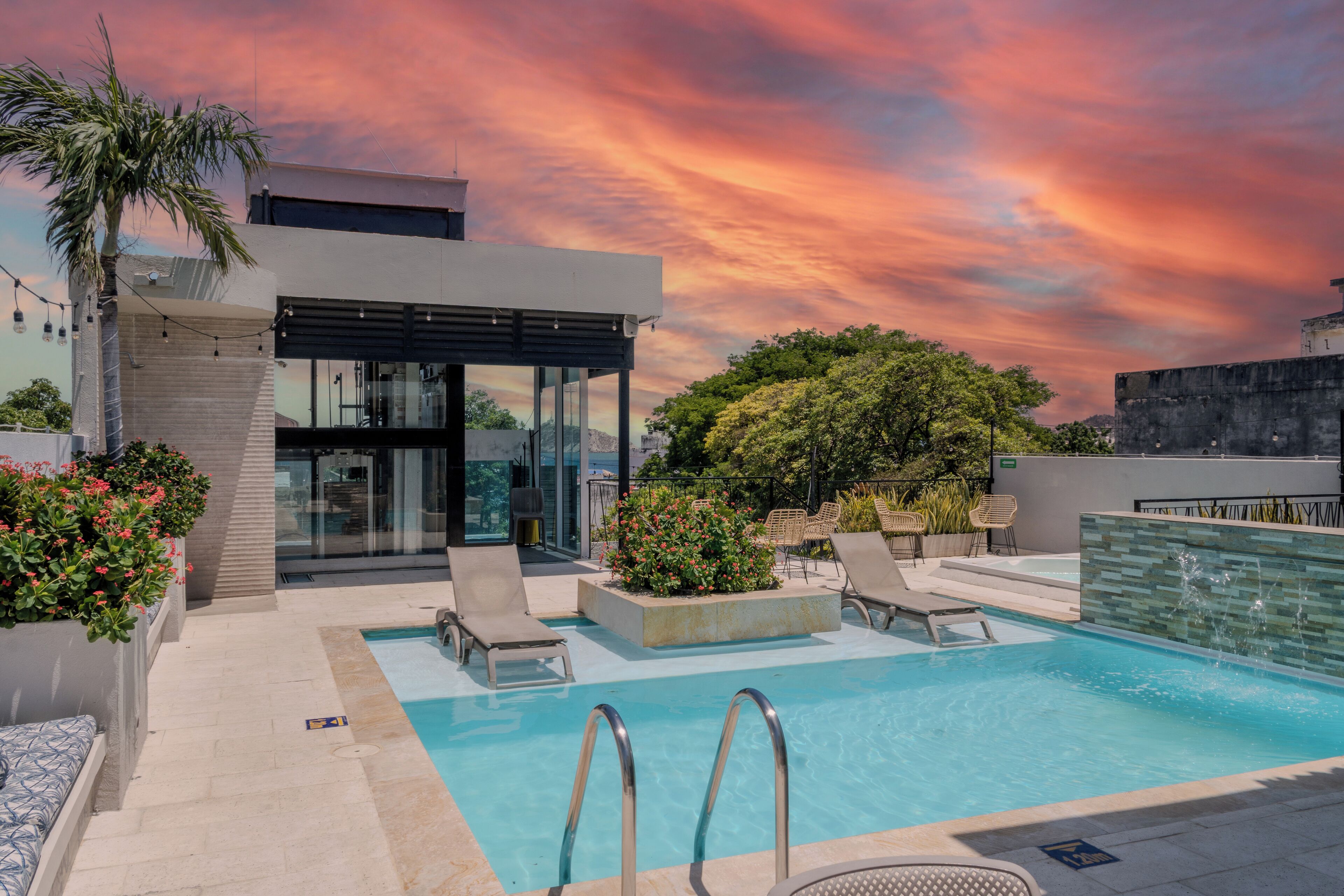 outdoor pool, pool loungers