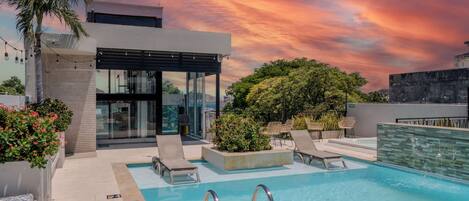 Outdoor pool, sun loungers