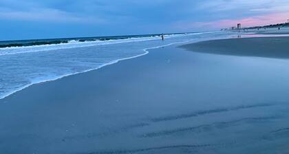 Viehättävä rantahotellin bungalow 2B