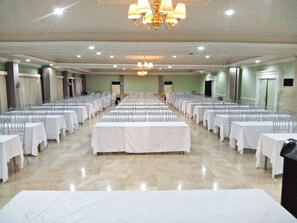 Meeting facility - Royale Tagaytay B&B (Alfonso)