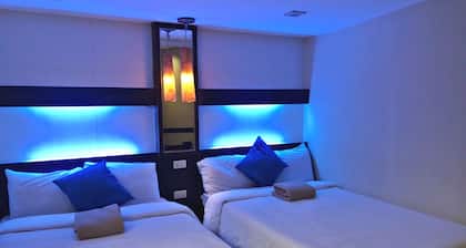 Royale Tagaytay B&B