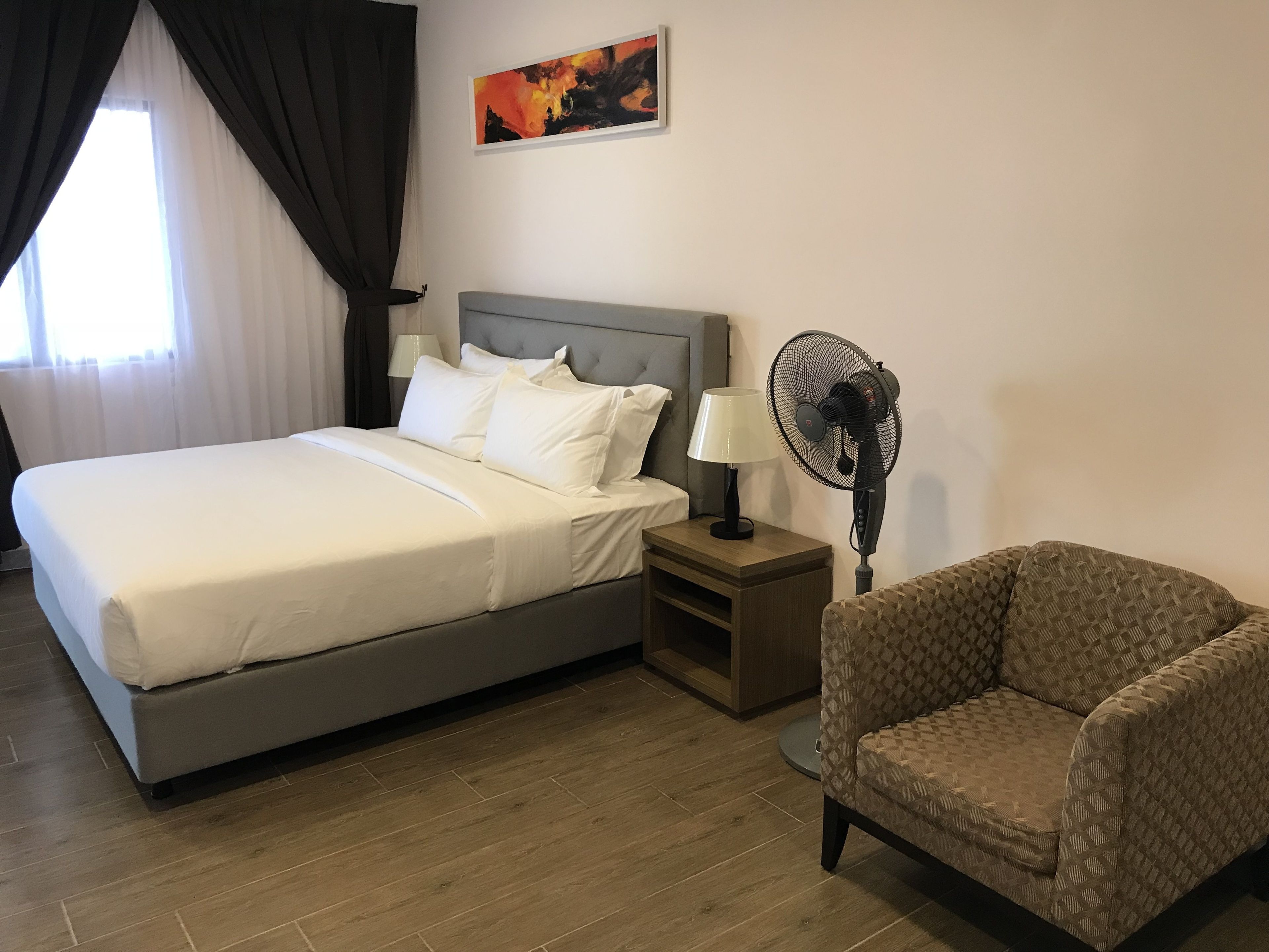 superior king | in-room safe, desk, blackout curtains, soundproofing