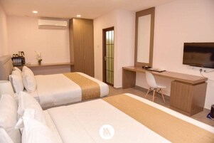 Superior Double | In-room safe, desk, blackout drapes, soundproofing