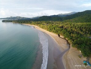 On the beach - Huni Lio (El Nido)