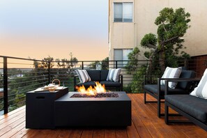 Property grounds - Avalon 2 Unit Buyout (I & III) AvantStay | Mins to Gaslamp| Beautiful Deck w/BBQ (San Diego)