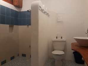 Handtücher, Seife, Toilettenpapier
