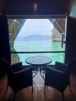 Luxury Studio Suite | Water view