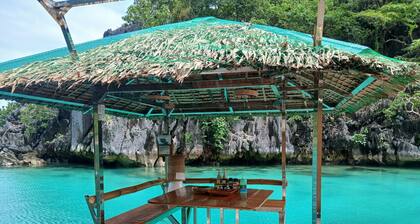 Paolyn Floating House Restaurant