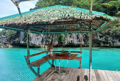 Paolyn Floating House Restaurant