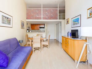 Flat-screen TV - Le Masséna by Interhome (Nice)