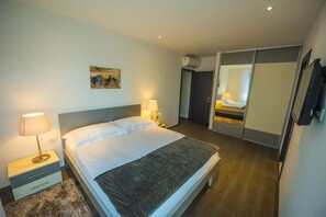 7 chambres, bureau, fer et planche Ă repasser, accĂšs au Wi-Fi (inclus)