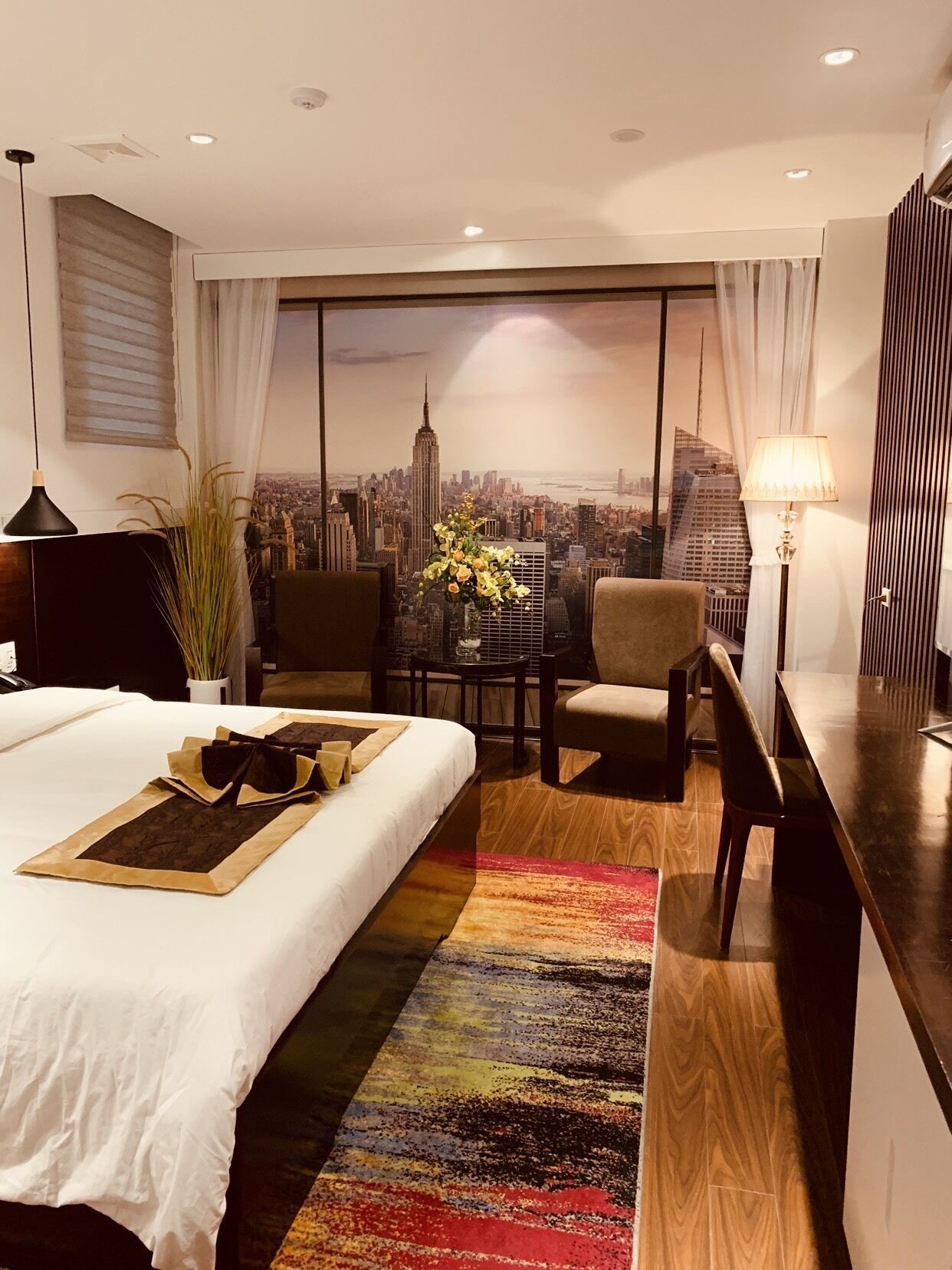 minibar, in-room safe, desk, free wifi