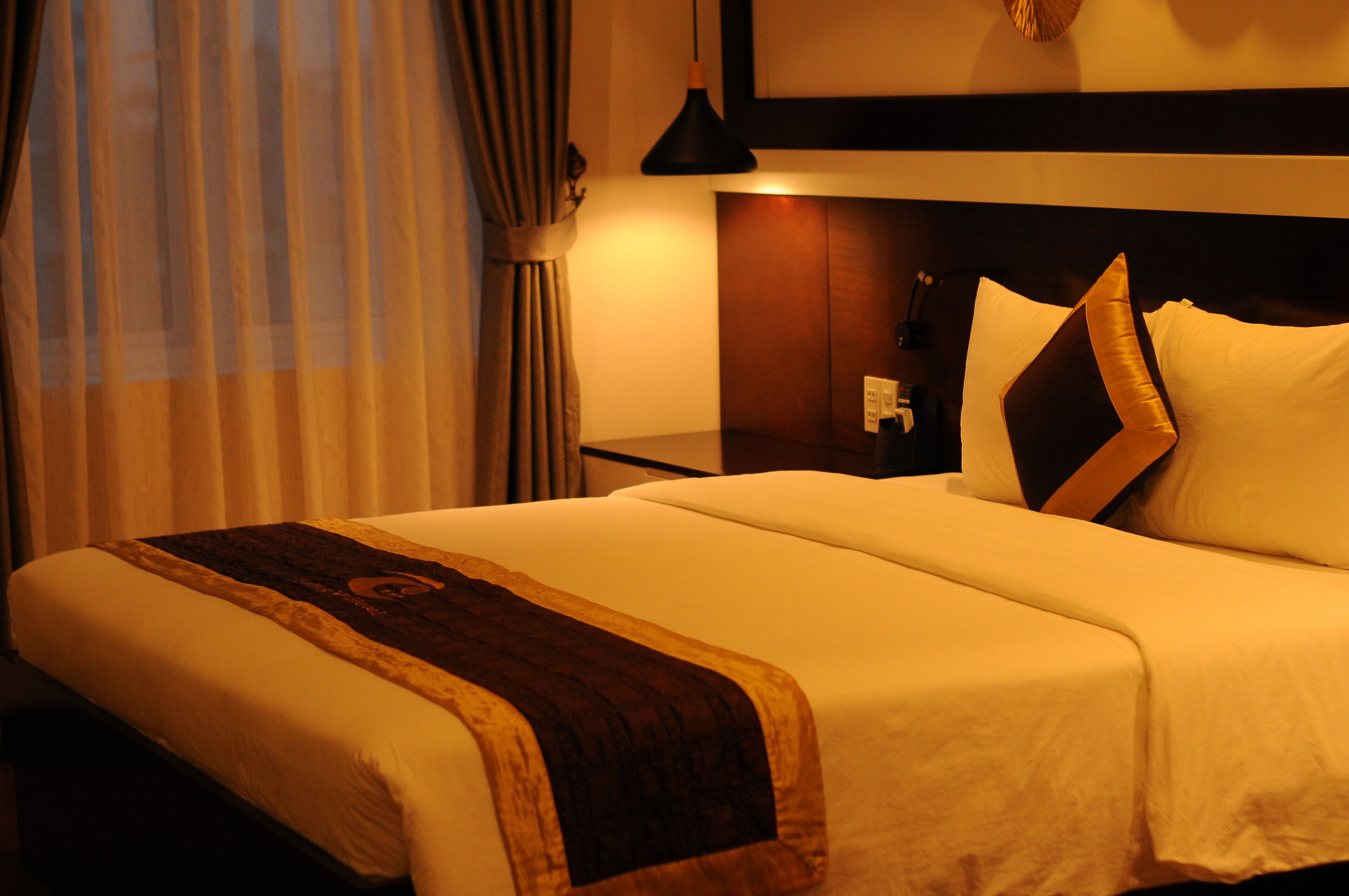 superior room | minibar, in-room safe, desk, free wifi
