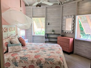 3 bedrooms, in-room safe, iron/ironing board, free WiFi - SeaRenity Abode: Updated Modern Coastal Retreat (Bathsheba)