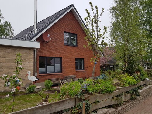 Klütz: FeWo mit 2 Schlafzimmern und modernem Bad - Ferienwohnung Klütz