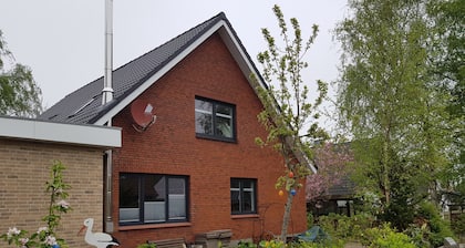 Klütz: FeWo mit 2 Schlafzimmern und modernem Bad - Ferienwohnung Klütz
