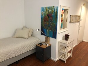 1 Schlafzimmer, Bügeleisen/Bügelbrett, Internetzugang