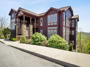 Exterior - Grand Oaks RP2- Mountain Condo, Gated Resort, Indoor/Outdoor Pools & Hot Tub (Banner Elk)