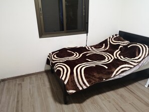 Apartamento clássico | 3 quartos, Wi-Fi de cortesia, roupa de cama