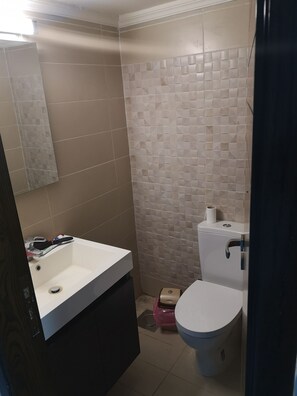 Bathroom - Luxury Apartment Mar Roukoz Beirut (Mar Roukouz)