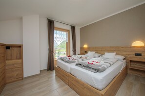 1 bedroom, free WiFi, bed sheets - Senna, Livigno, Italy (Livigno)