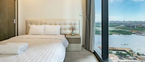 Family Apartment, 2 Bedrooms, Balcony | Living area | LCD TV