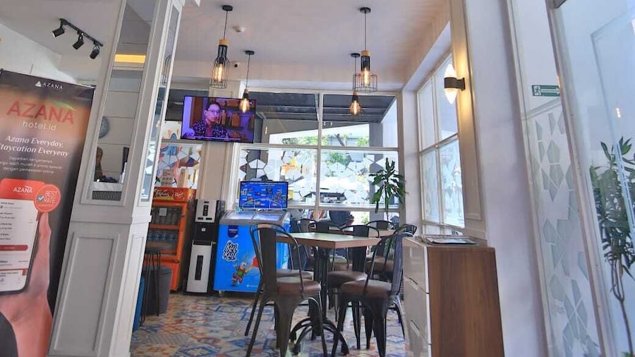 Front One Budget Hotel Slamet Riyadi Solo