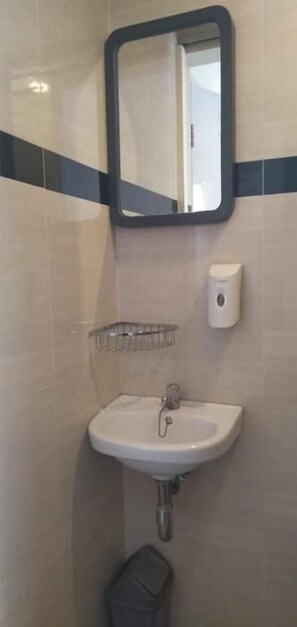 淋浴設備、毛巾