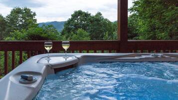 Bain à remous extérieur