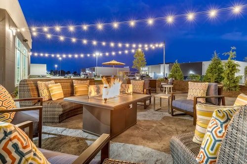 Holiday Inn Express Bettendorf Davenport NE by IHG