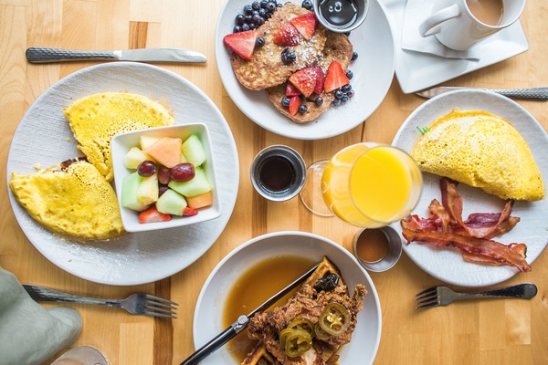 Free daily breakfast