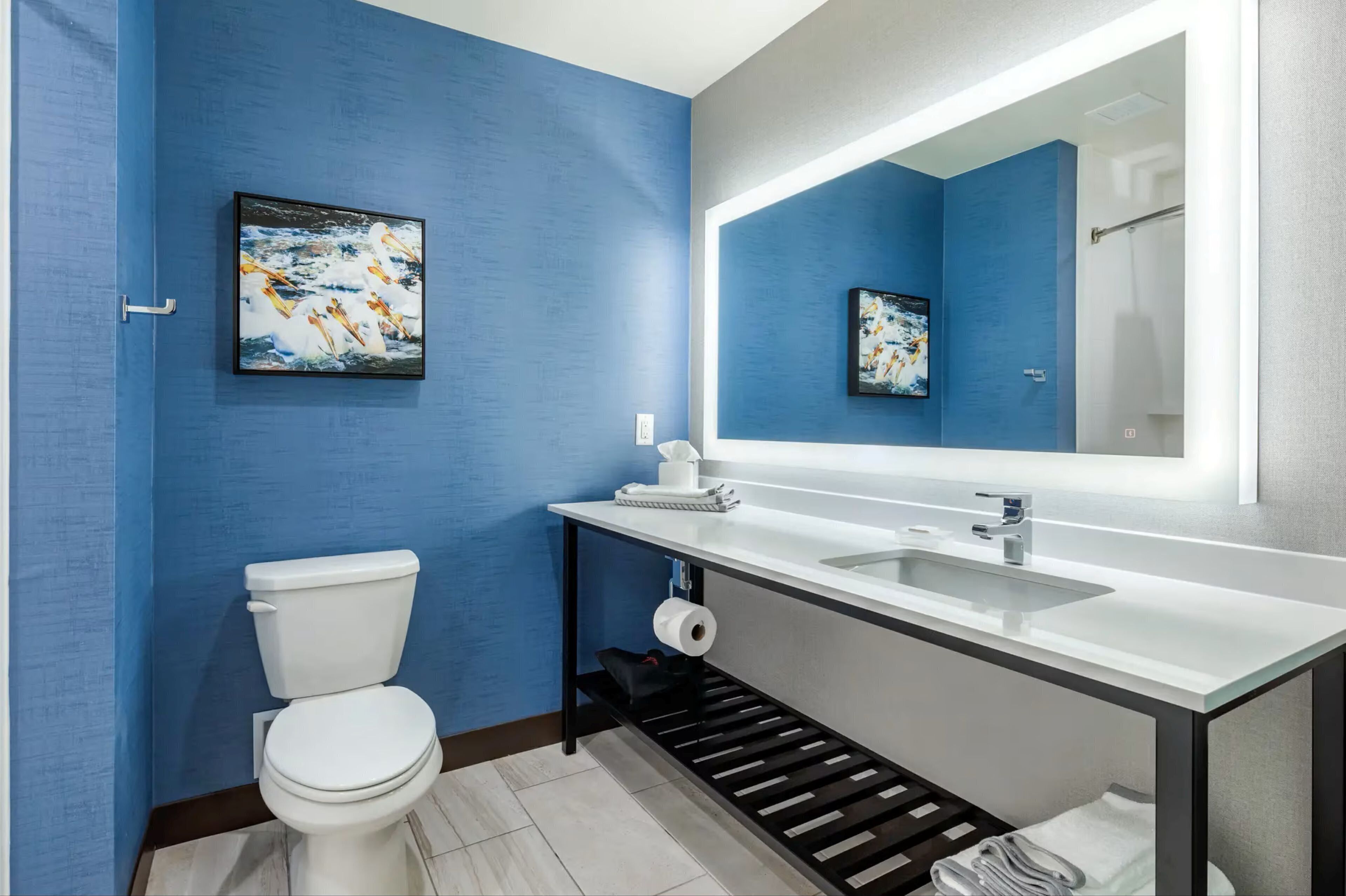 Standard Room, 2 Queen Beds, Bathtub | Premium bedding, down duvets, pillow-top beds, desk