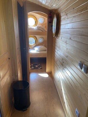 Interior - Belle Epoque Trailer of Saint-Pardoux 63440 2 places (Saint-Pardoux)