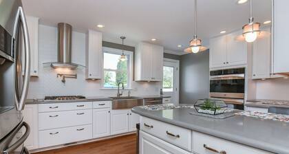 Summer Season in Chesapeake City, MD 'Old Lock View' @ C&D Canal