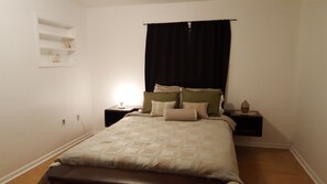 1 habitación, tabla de planchar con plancha, wifi gratis y ropa de cama