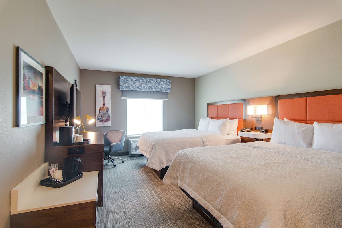 Room, 2 Queen Beds, Accessible (Hearing) | 1 bedroom, premium bedding, in-room safe, desk