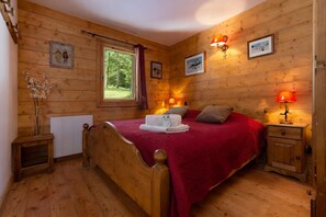 3 bedrooms, iron/ironing board, free WiFi, bed sheets - Appt Bec D4, Le Tour (Argentière), France (Le Tour (Argentière))
