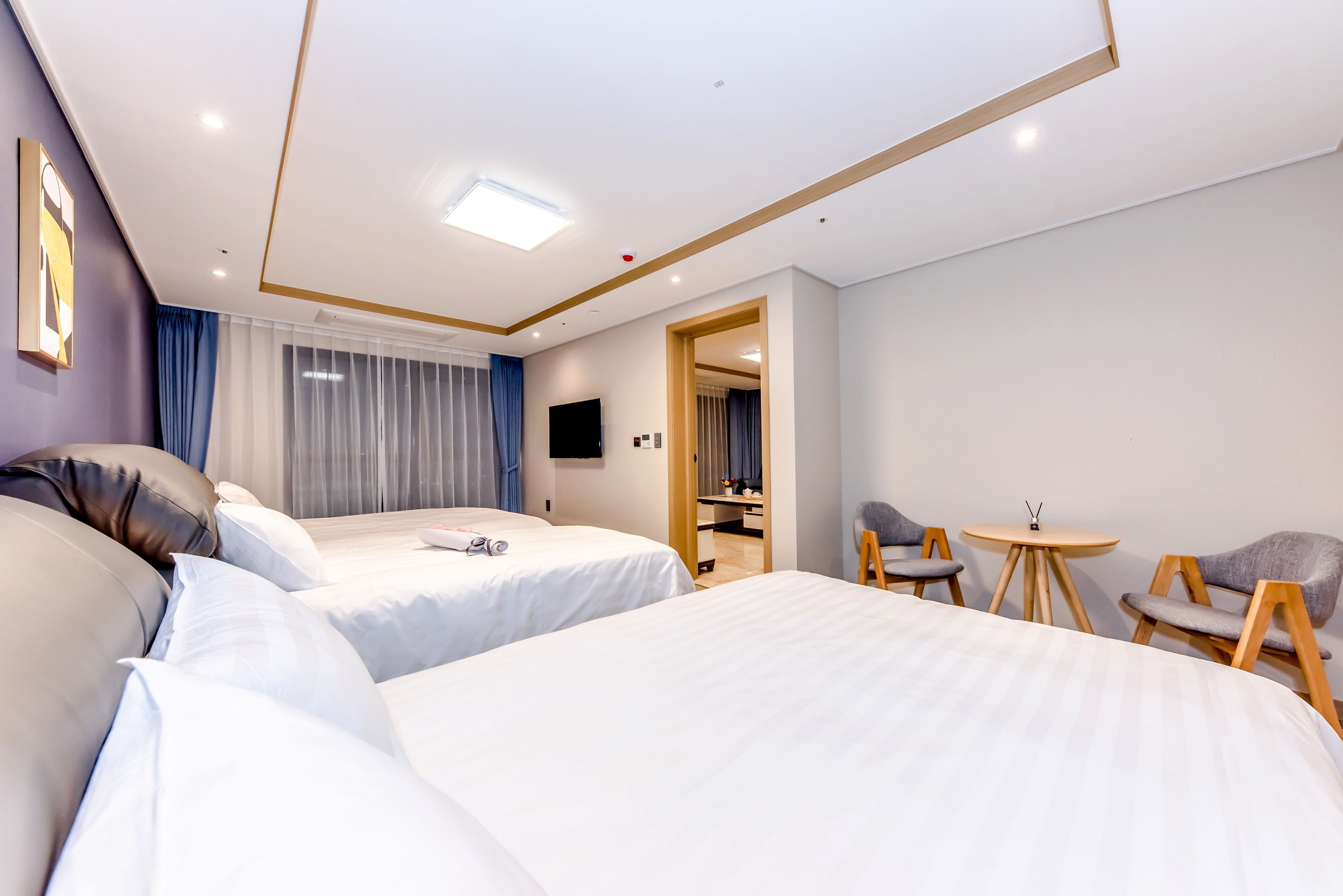 family suite | down duvets, desk, soundproofing, iron/ironing board