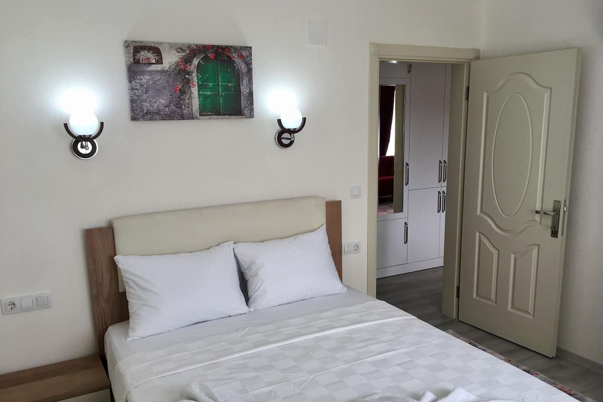 Deluxe Apartment, City View | 1 bedroom, premium bedding, individually decorated