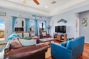 House, 3 Bedrooms | Living area | Smart TV, streaming services