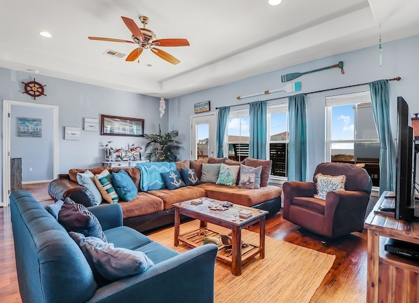 House, 3 Bedrooms | Living area | Smart TV, streaming services