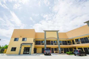 Exterior - Scottish Inn & Suites (Baytown)