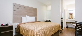 Scottish Inn & Suites