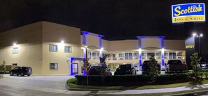 Front of property - Scottish Inn & Suites (Baytown)